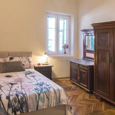 Apartman Natalia Apartment Tivat Exterior photo